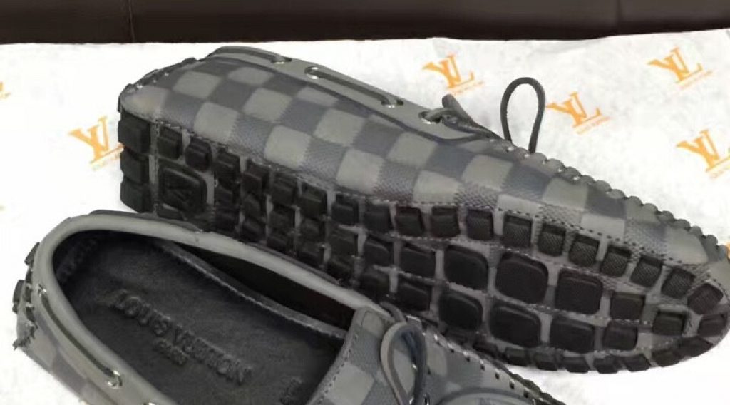 giau luoi nam lv sieu cap glnlv0037 2 1024x568 - Gi&agrave;y Lười Nam Louis Vuitton Si&ecirc;u Cấp GNLV0037