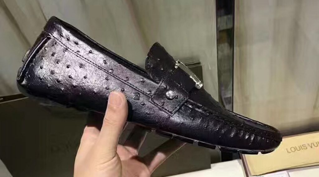 giay luoi nam lv da cda dieu sieu cap GNLV0063 2 1024x568 - Gi&agrave;y Lười Nam Louis Vuitton Si&ecirc;u Cấp GNLV0063