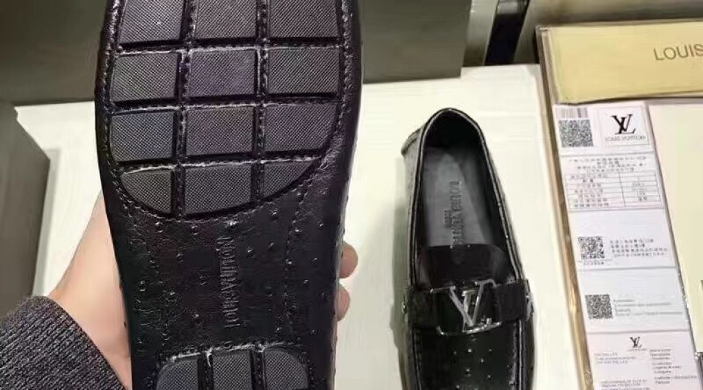 giay luoi nam lv da cda dieu sieu cap GNLV0063 6 1024x568 - Gi&agrave;y Lười Nam Louis Vuitton Si&ecirc;u Cấp GNLV0063