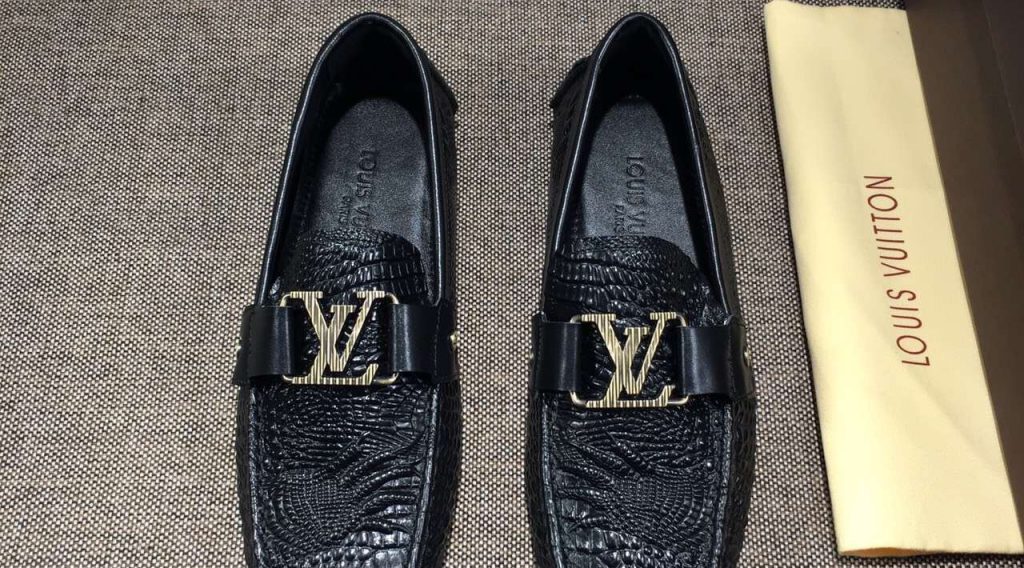 giay luoi nam lv sieu cap glnlv0021 7 1024x568 - Gi&agrave;y Lười Nam Louis Vuitton Si&ecirc;u Cấp GNLV0021