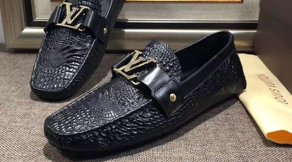 giay luoi nam lv sieu cap glnlv0021 9 1024x568 - Gi&agrave;y Lười Nam Louis Vuitton Si&ecirc;u Cấp GNLV0021