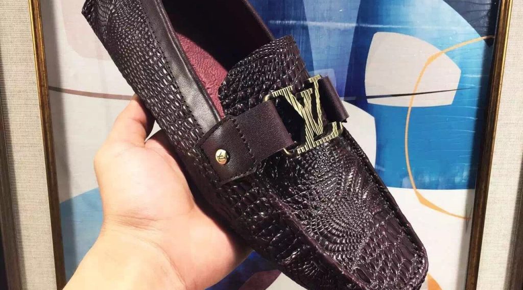 giay luoi nam lv sieu cap glnlv0022 7 1024x568 - Gi&agrave;y Lười Nam Louis Vuitton Si&ecirc;u Cấp GNLV0022