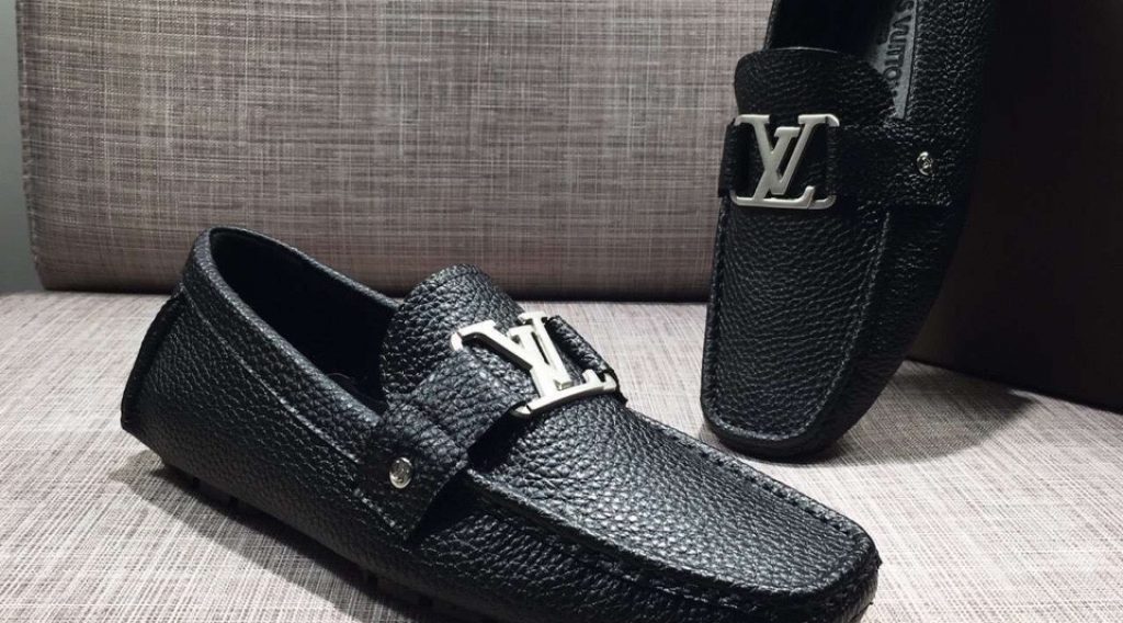 giay luoi nam lv sieu cap glnlv0023 4 1024x568 - Gi&agrave;y Lười Nam Louis Vuitton Si&ecirc;u Cấp GNLV0023