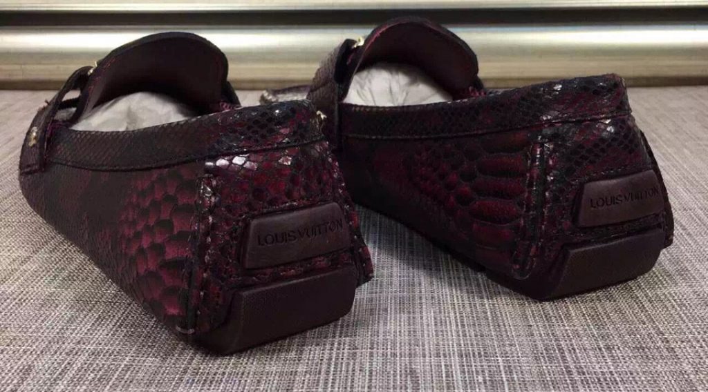 giay luoi nam lv sieu cap glnlv0025 4 1024x568 - Gi&agrave;y Lười Nam Louis Vuitton Si&ecirc;u Cấp GNLV0025