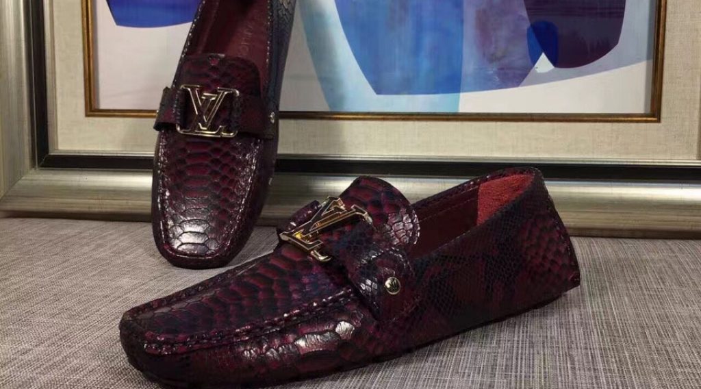 giay luoi nam lv sieu cap glnlv0025 7 1024x568 - Gi&agrave;y Lười Nam Louis Vuitton Si&ecirc;u Cấp GNLV0025