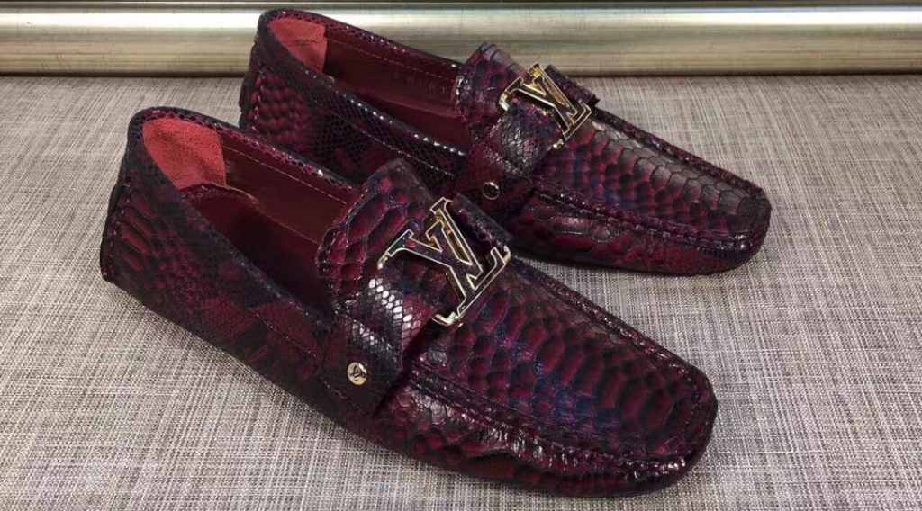 giay luoi nam lv sieu cap glnlv0025 9 1024x568 - Gi&agrave;y Lười Nam Louis Vuitton Si&ecirc;u Cấp GNLV0025