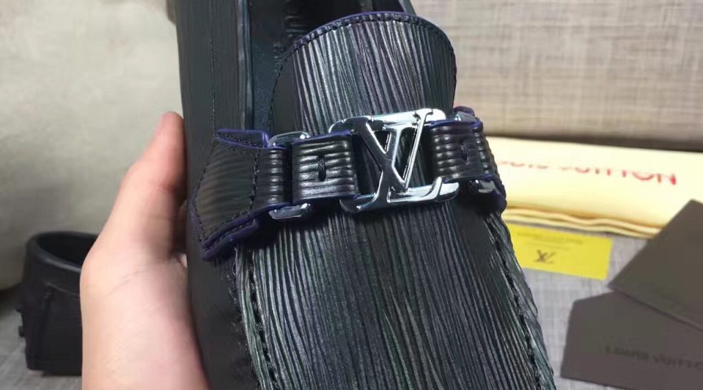 giay luoi nam lv sieu cap glnlv0028 5 1024x568 - Gi&agrave;y Lười Nam Louis Vuitton Si&ecirc;u Cấp GNLV0028