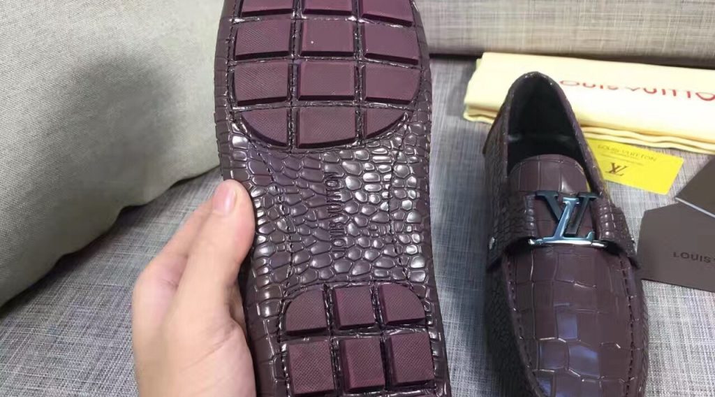 giay luoi nam lv sieu cap glnlv0029 3 1024x568 - Gi&agrave;y Lười Nam Louis Vuitton Si&ecirc;u Cấp GNLV0029