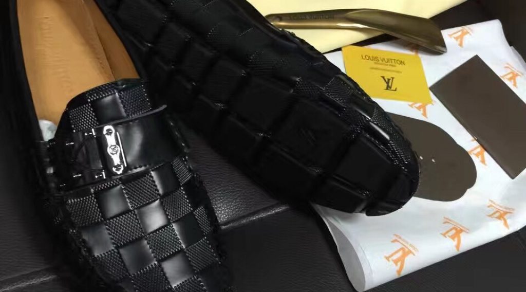 giay luoi nam lv sieu cap glnlv0031 3 1024x568 - Gi&agrave;y Lười Nam Louis Vuitton Si&ecirc;u Cấp GNLV0031