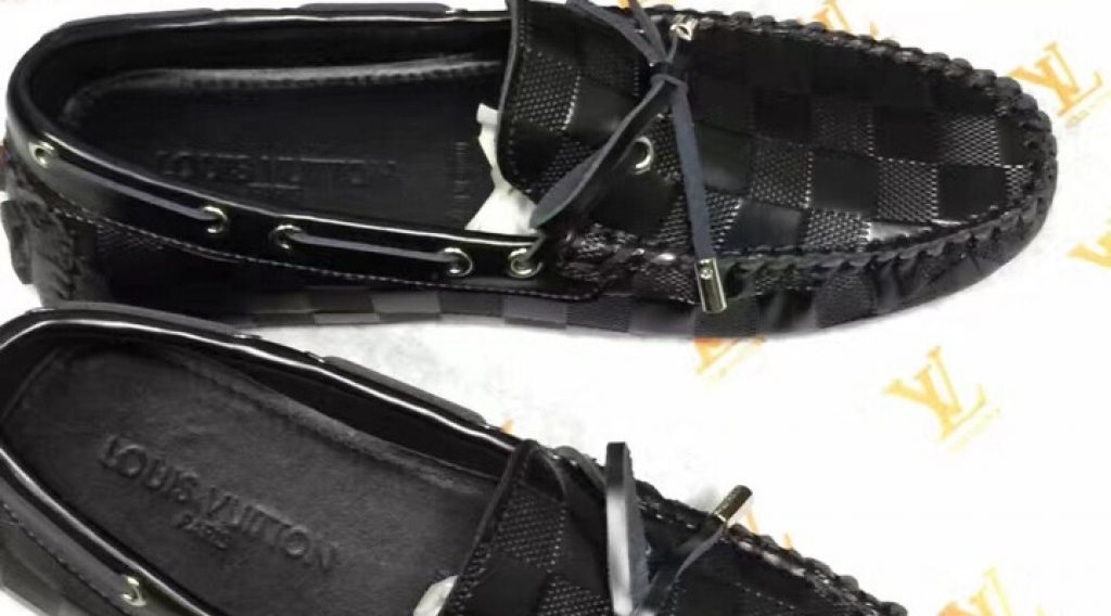 giay luoi nam lv sieu cap glnlv0035 4 1024x568 - Gi&agrave;y Lười Nam Louis Vuitton Si&ecirc;u Cấp GNLV0035