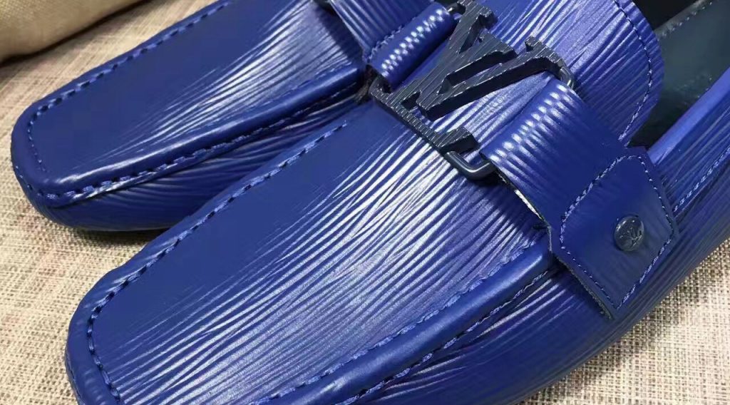 giay luoi nam lv sieu cap gnlv0046 4 1024x568 - Gi&agrave;y Lười Nam Louis Vuitton Si&ecirc;u Cấp GNLV0046