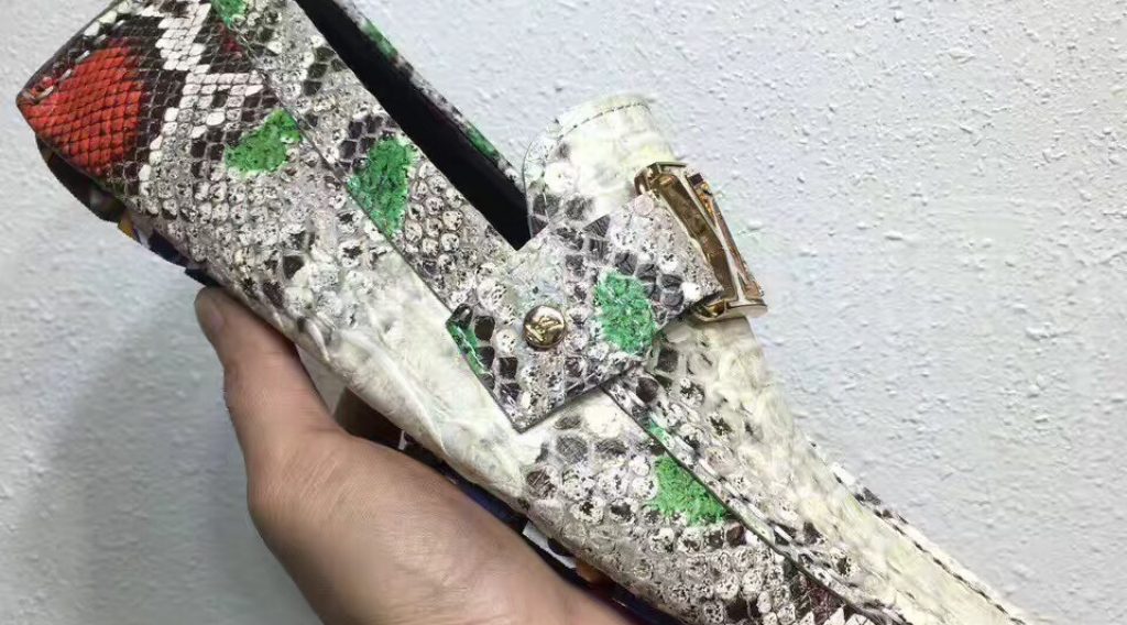 giay luoi nam lv sieu cap gnlv0047 6 1024x568 - Gi&agrave;y Lười Nam Louis Vuitton Si&ecirc;u Cấp GNLV0047