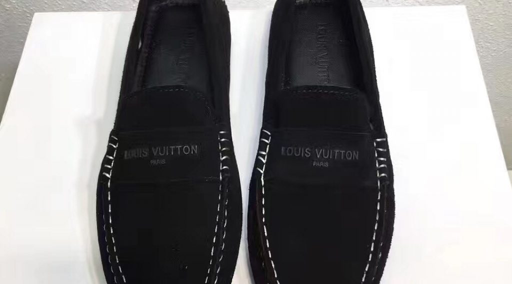 giay luoi nam lv sieu cap gnlv0056 1024x568 - Gi&agrave;y Lười Nam Louis Vuitton Si&ecirc;u Cấp GNLV0056