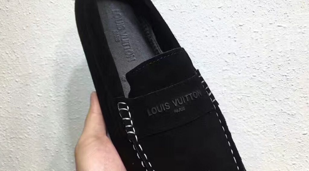 giay luoi nam lv sieu cap gnlv0056 5 1024x568 - Gi&agrave;y Lười Nam Louis Vuitton Si&ecirc;u Cấp GNLV0056