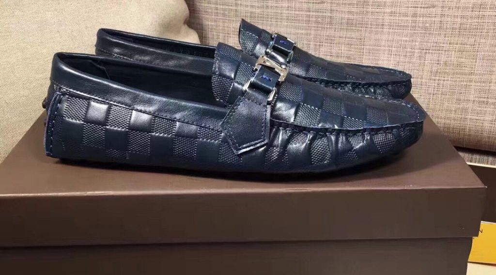 giay luoi nam lv sieu cap gnlv0057 7 1024x568 - Gi&agrave;y Lười Nam Louis Vuitton Si&ecirc;u Cấp GNLV0057