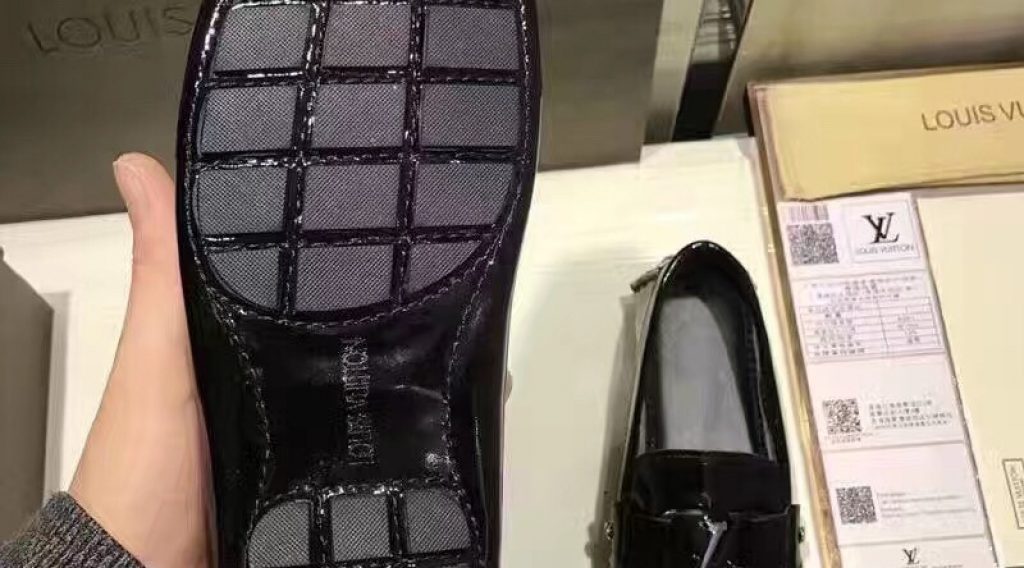 giay luoi nam lv sieu cap gnlv0061 9 1024x568 - Gi&agrave;y T&acirc;y Nam Louis Vuitton Si&ecirc;u Cấp GNLV0061