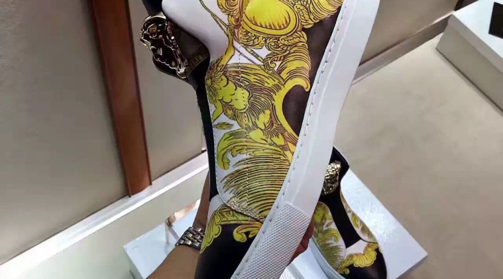 giay nam versace sieu cap gnvs0001 4 1024x568 - Gi&agrave;y Nam Versace Si&ecirc;u Cấp GNVS0001