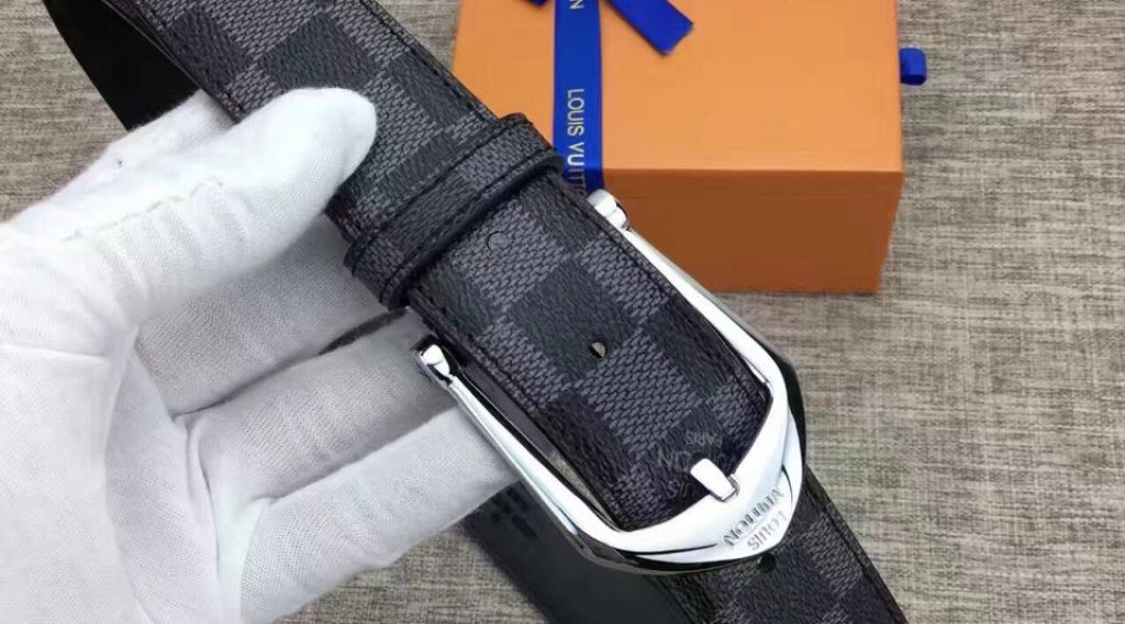 thắt lung nam lv siêu cấp that lung nam lv sieu cap tlnlv0035 4 1024x568 - Thắt Lưng Nam Louis Vuitton Siêu Cấp TLNLV0035