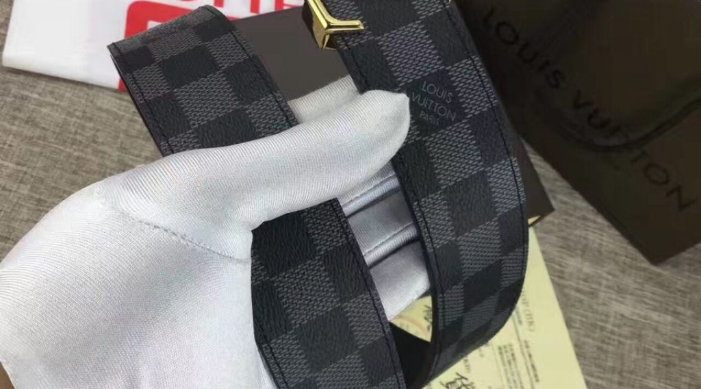 that lung nam lv sieu cap tlnlv0038 3 1024x568 - Thắt Lưng Nam Louis Vuitton Si&ecirc;u Cấp TLNLV0038