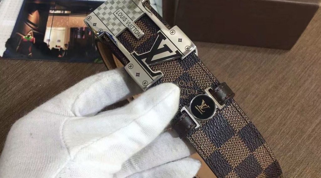 that lung nam lv tlnlv0013 3 1 1024x568 - Thắt Lưng Nam Louis Vuitton TLNLV0013