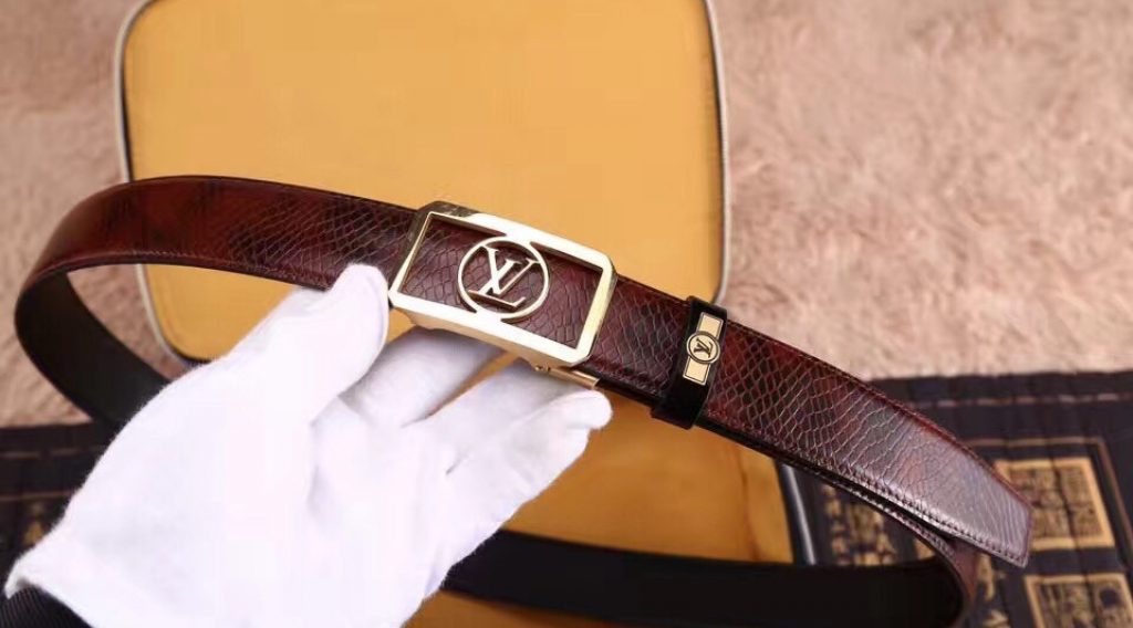 that lung nam lv tlnlv0019 1024x568 - Thắt Lưng Nam Louis Vuitton TLNLV0019