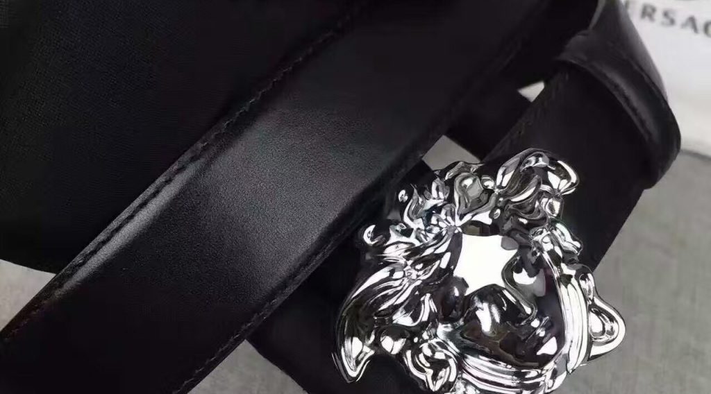 that lung nam versace sieu cap tlnvs0005 4 1024x568 - Thắt Lưng Nam Versace Si&ecirc;u Cấp TLNVS0005
