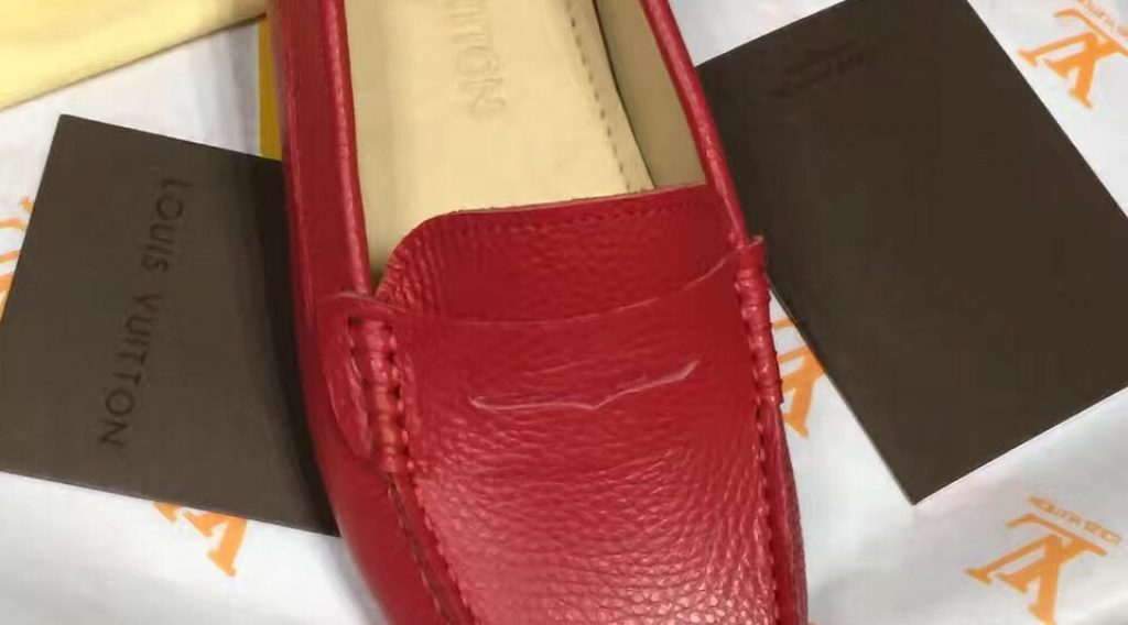 z638951581437 ffa77545cbe0dbad1a9b0dccaf24531f 1024x568 - Gi&agrave;y Lười Nam Louis Vuitton Si&ecirc;u Cấp GNLV0033