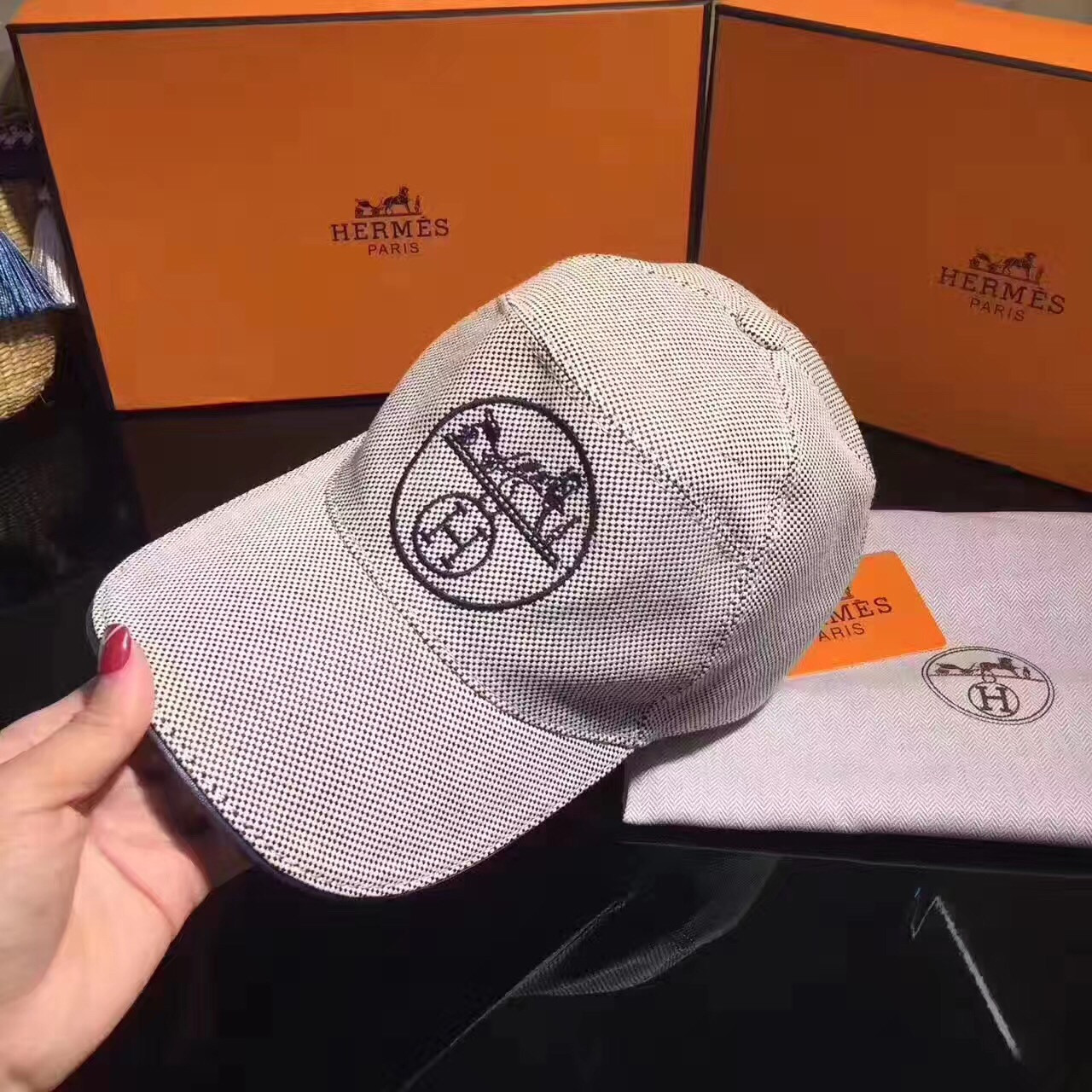 mu non luoi nam hermes sieu cap mnhm0003 4 - Mũ N&oacute;n Lưỡi Trai Nam Hermes Si&ecirc;u Cấp MNHM0003