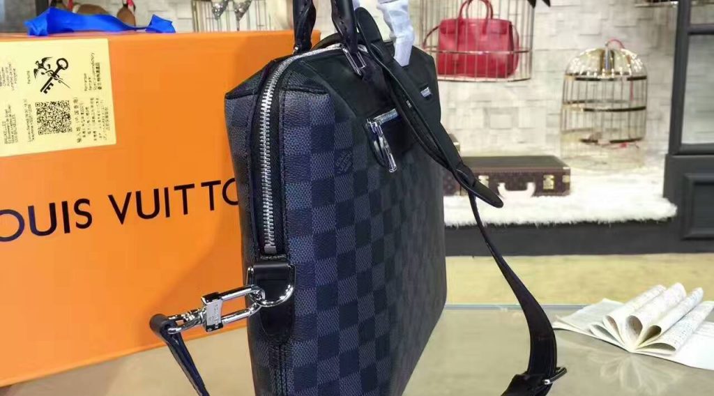 tui xach Louis Vuitton Damier graphite documents jour N48260 txlv0351 1024x568 - T&uacute;i X&aacute;ch Nam Louis Vuitton Si&ecirc;u Cấp TXNLV0037