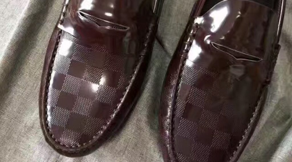 z725018566351 e292535d94840b8d73cd39d490a10c04 1024x568 - Gi&agrave;y Nam Louis Vuitton Si&ecirc;u Cấp GNLV0090