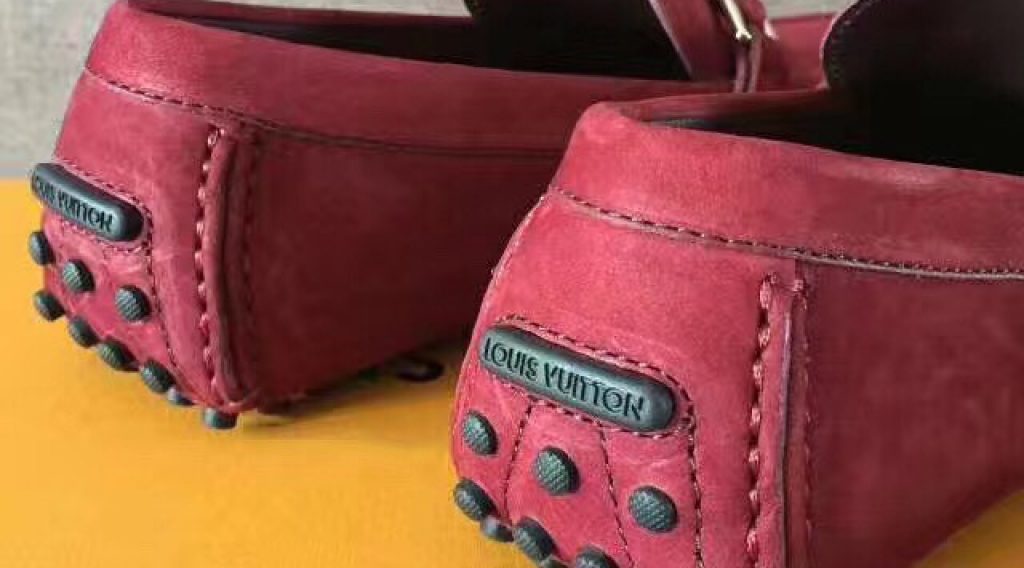z725018636758 c3f65f261441f11ed51300c86c9f907f 1024x568 - Gi&agrave;y Nam Louis Vuitton Si&ecirc;u Cấp GNLV0089