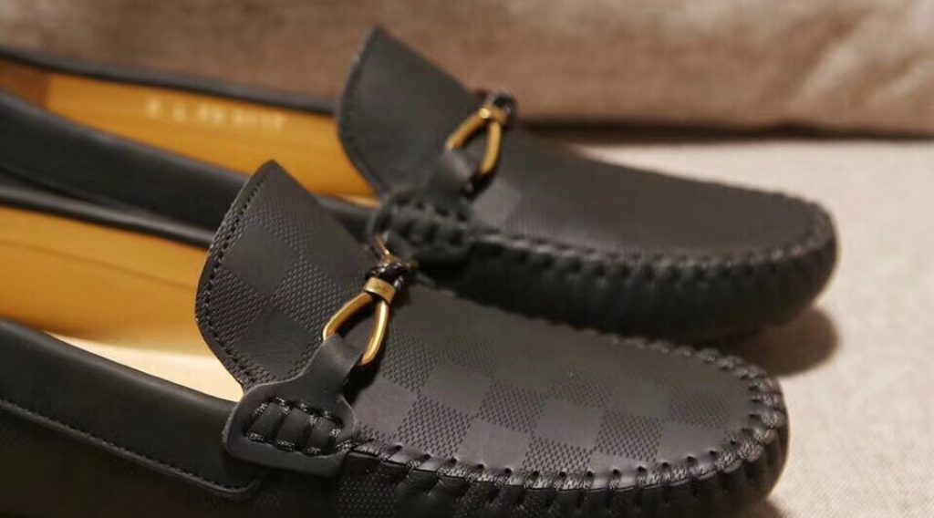 z803060530395 fbec1830b6e2df414e285ce4a8827d37 1024x568 - Gi&agrave;y Nam Louis Vuitton Si&ecirc;u Cấp GNLV0119