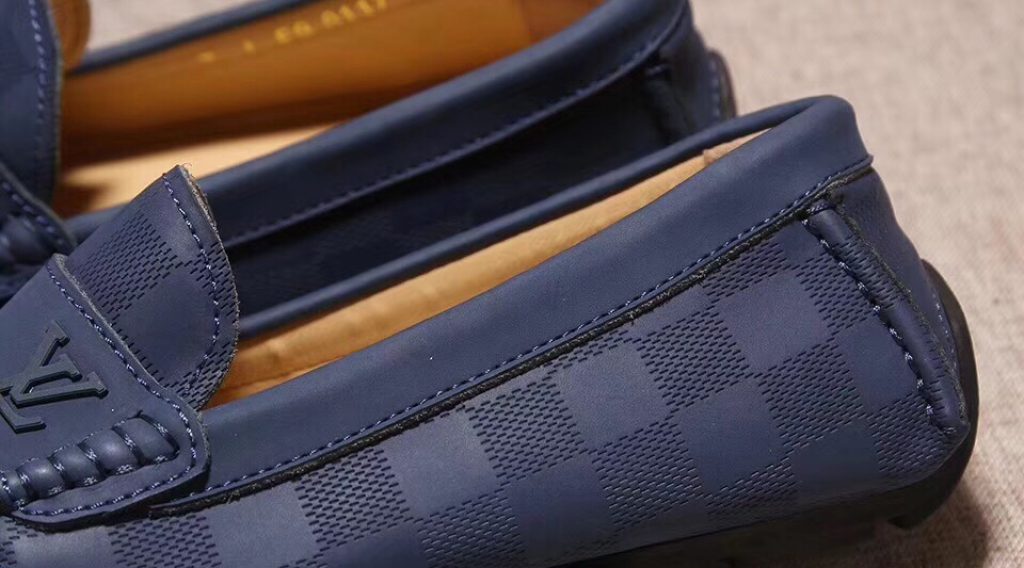 z803061254180 a0998aa2e9bbf00f35a6586c6494d915 1024x568 - Gi&agrave;y Nam Louis Vuitton Si&ecirc;u Cấp GNLV0122