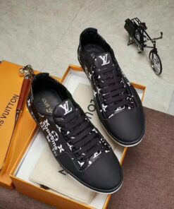 Giày Nam Louis Vuitton Siêu Cấp GNLV0136 z1016136722057 124fa31db8a946772f4a34ea3eca5358 247x296 - Giày Nam Louis Vuitton Siêu Cấp GNLV0136