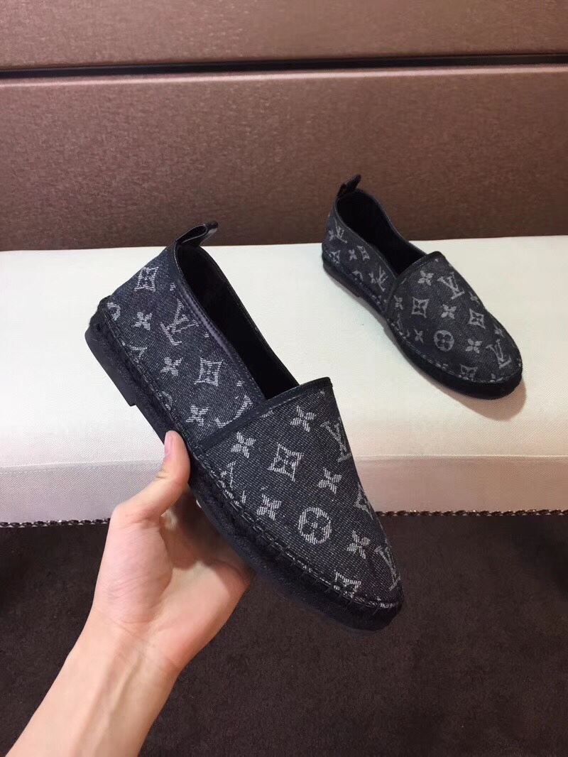 z1019299521268 8aad831a19738e71cac0deed917059b3 1 - Gi&agrave;y Nam Louis Vuitton Si&ecirc;u Cấp GNLV0156