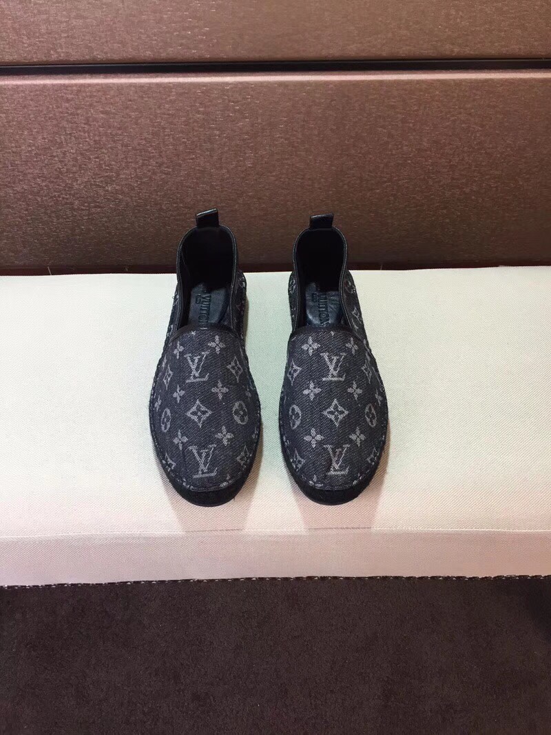 z1019299531867 c2be60fefe51bf0427d7bdfce951d2fd 1 - Gi&agrave;y Nam Louis Vuitton Si&ecirc;u Cấp GNLV0156