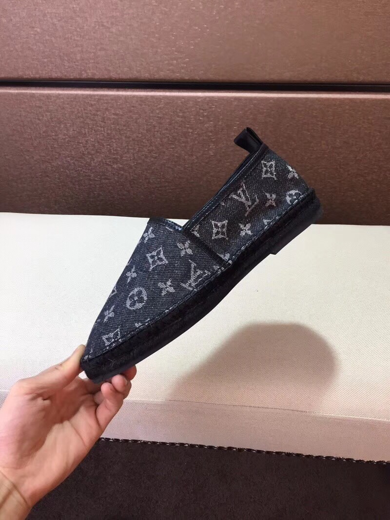 z1019299536768 6bc6932c40c9df6969b20df1da137e96 1 - Gi&agrave;y Nam Louis Vuitton Si&ecirc;u Cấp GNLV0156