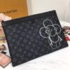 z1024277920132 172d098f837729cf336f2723c22e7de3 100x100 - Túi Xách Nam Louis Vuitton Siêu Cấp TXNLV0059