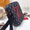 z1024278629750 19b9c905b50464954d92ced5ca75dabf 100x100 - Túi Xách Nam Louis Vuitton Siêu Cấp TXNLV0058