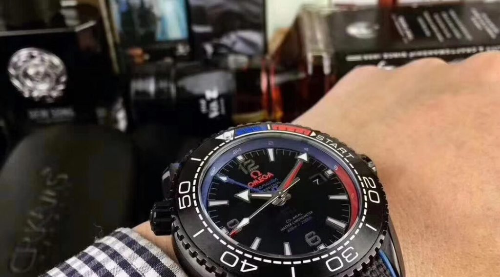 z1047136402236 fc74e17236f7306de257dae5b69697f6 1024x568 - Đồng hồ Omega si&ecirc;u cấp &ndash; DHOM0011