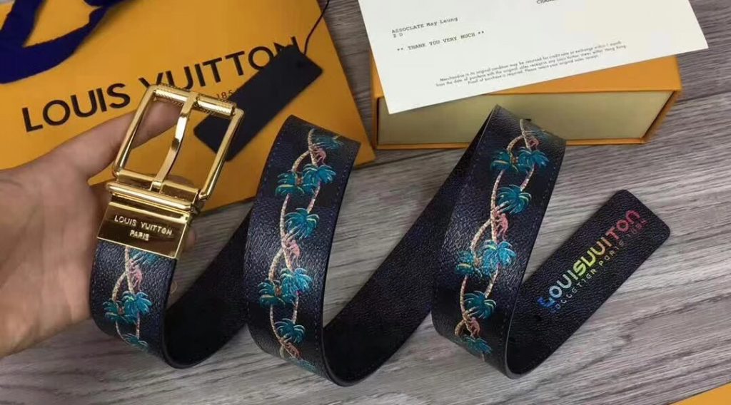z1052393556858 c94028e76a438f4dfe99d4c38541457e 1024x568 - Thắt Lưng Nam Louis Vuitton Si&ecirc;u Cấp TLNLV0052