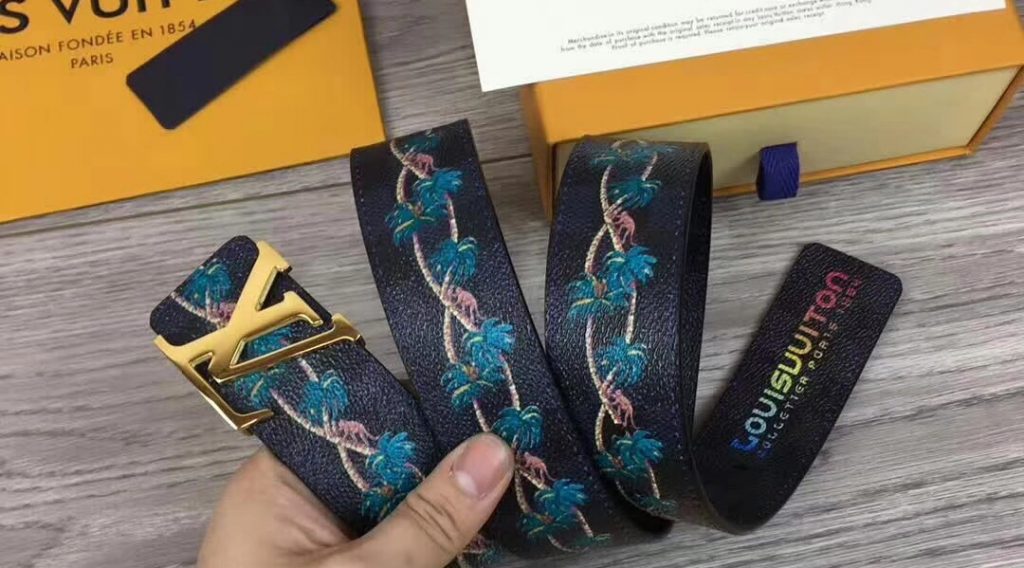 z1052393573899 bcea81692f5b4b542a0ae02fb4495723 1024x568 - Thắt Lưng Nam Louis Vuitton Si&ecirc;u Cấp TLNLV0051