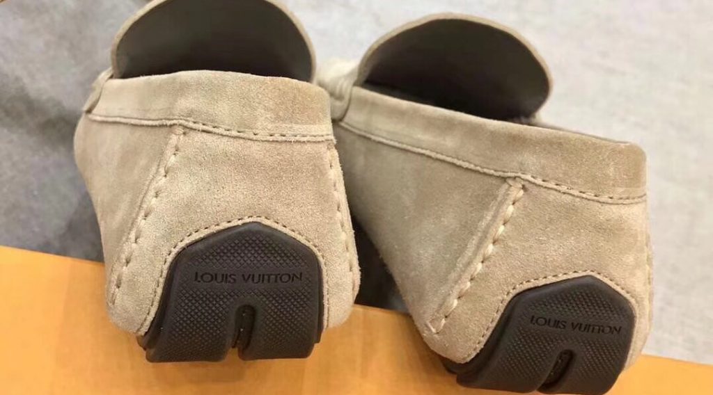 z1059382579312 c0100fea4dd08144c3c093f4b27c069e 1024x568 - Gi&agrave;y Nam Louis Vuitton Si&ecirc;u Cấp &ndash; GNLV0166