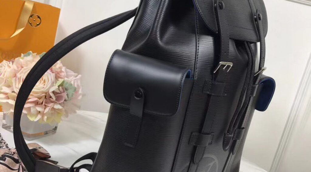 z1068532826816 1456c57c295deee06d78143031607aa2 1024x568 - T&uacute;i X&aacute;ch Nam Louis Vuitton Si&ecirc;u Cấp TXNLV0072