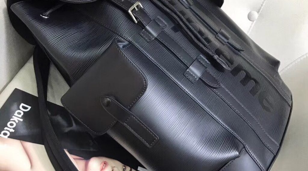 z1068532844140 8f67d407f3d18ad4c9fc859cff865306 1024x568 - T&uacute;i X&aacute;ch Nam Louis Vuitton Si&ecirc;u Cấp TXNLV0071