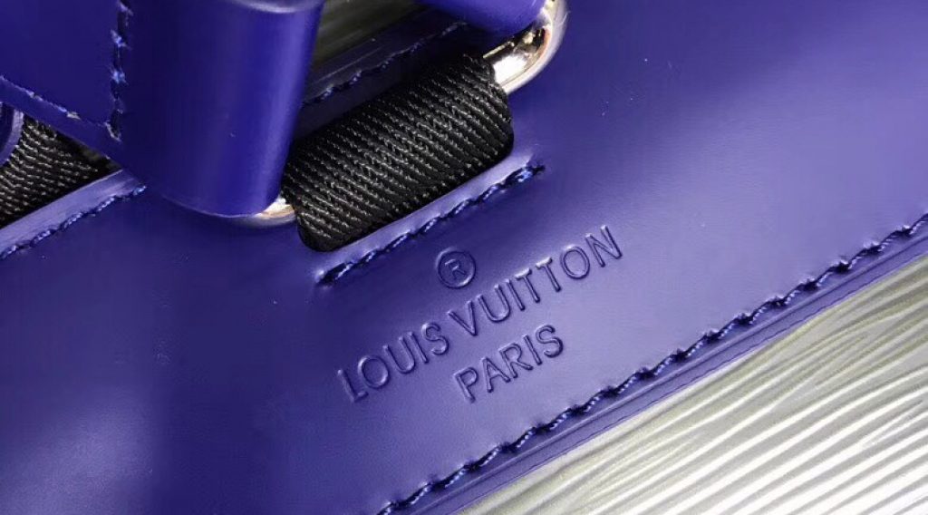 z1068532857199 3e75be24fdd022b66071d9b159cb1213 1024x568 - T&uacute;i X&aacute;ch Nam Louis Vuitton Si&ecirc;u Cấp TXNLV0069