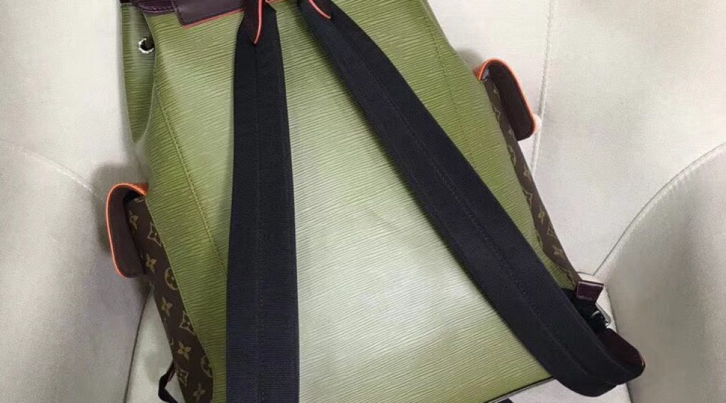 z1068532878424 785165d5de2424d14e9e5ac06ebe3b8c 1024x568 - T&uacute;i X&aacute;ch Nam Louis Vuitton Si&ecirc;u Cấp TXNLV0068