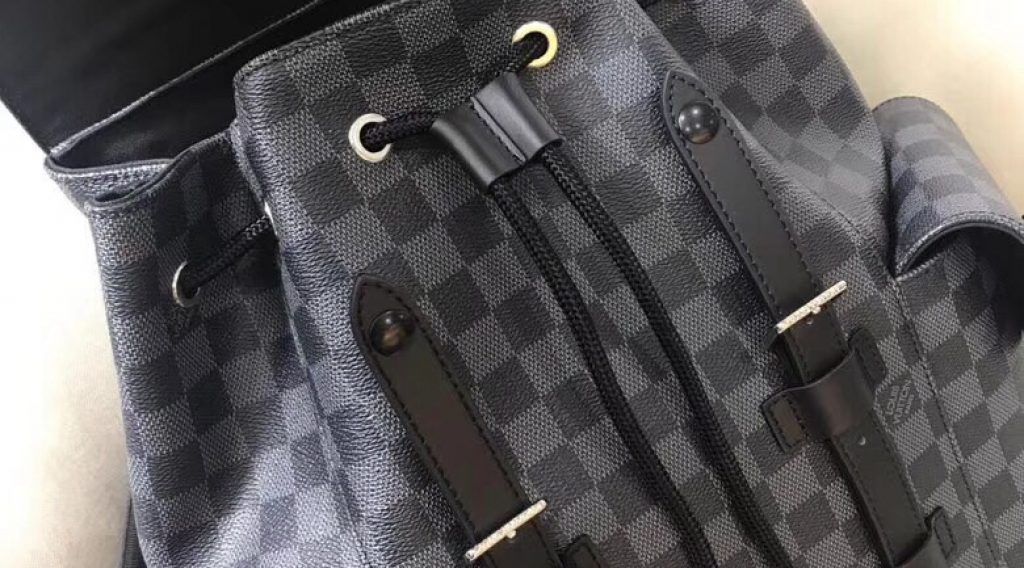 z1068533428445 f211705ed6a9d8346adba7d6a32d1b0b 1024x568 - T&uacute;i X&aacute;ch Nam Louis Vuitton Si&ecirc;u Cấp TXNLV0065