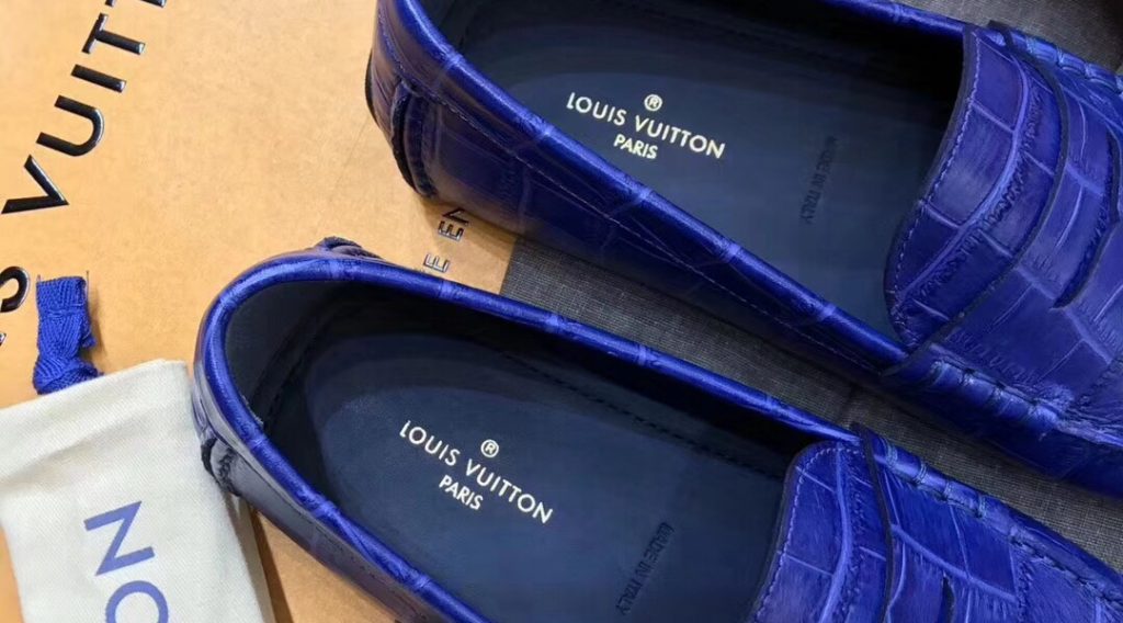 z1059381452440 3372cceb8c002a0a85d89a85a9cdfad6 1024x568 - Gi&agrave;y nam Louis Vuitton si&ecirc;u cấp VIP &ndash; GNLV0173
