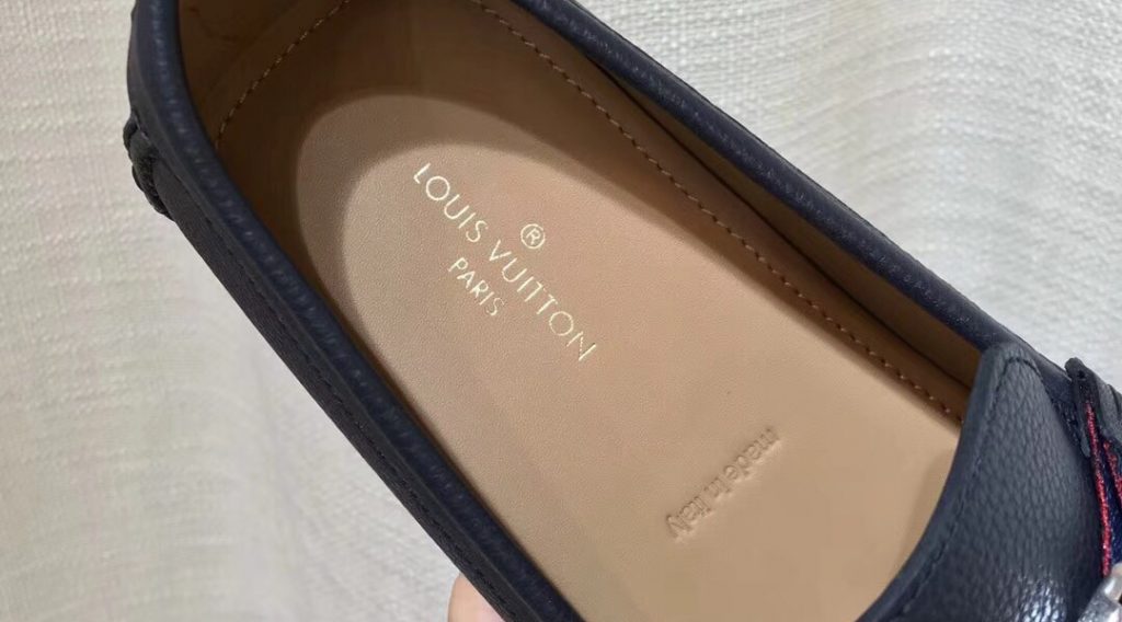 z1059381530365 c0ef5c65723d0021e566ff023d950b4d 1024x568 - Gi&agrave;y nam Louis Vuitton si&ecirc;u cấp VIP - GNLV0167